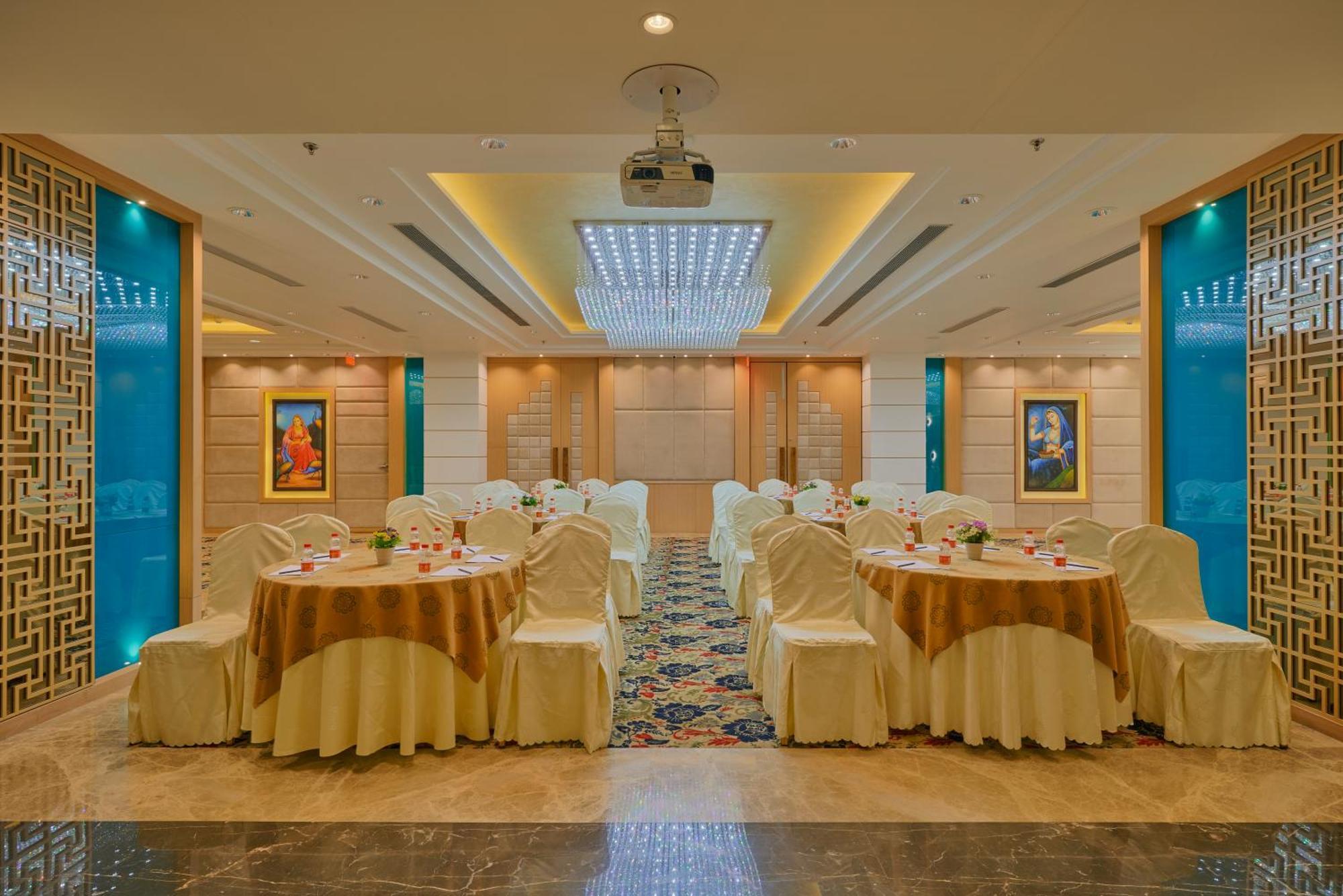 Skk Blu Hotel & Spa Udaipur Exterior foto